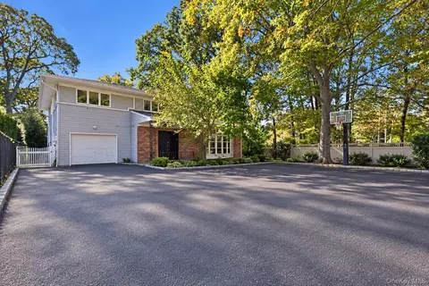 292 Maple St, West Hempstead, NY 11552
