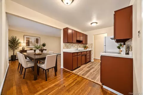8 N James St #M, Peekskill, NY 10566 photo 4