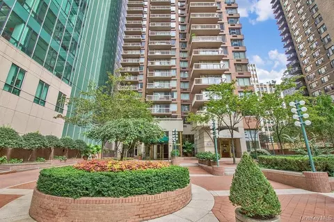235 E 40th St #3G/H, New York, NY 10016