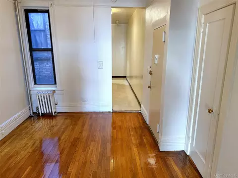 Living - 318 E 151st St #4C, New York, NY 10451 photo 4 of 5