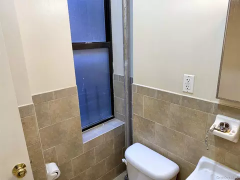 Bath - 318 E 151st St #4C, New York, NY 10451 photo 2 of 2