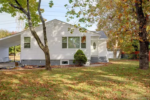 98 Eastwood Blvd, Centereach, NY 11720