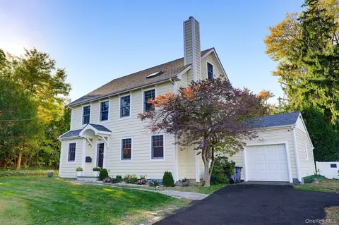 314 Fort Hill Rd, Greenburgh, NY 10583