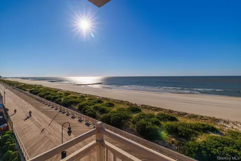 560 W Broadway #5B, Long Beach, NY 11561