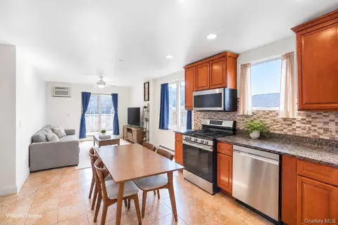 2138 Bath Ave #3B, Brooklyn, NY 11214
