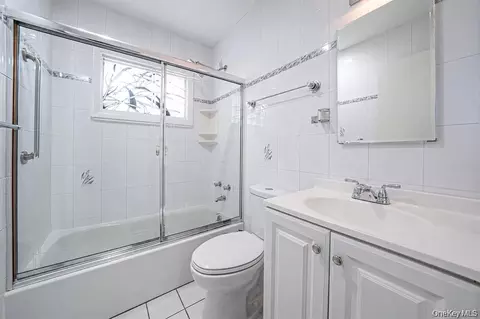 Bath - 18 Edi Ave, Plainview, NY 11803 photo 1 of 2