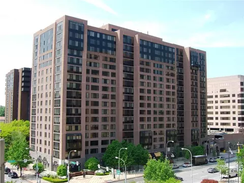 4 Martine Ave #1411, White Plains, NY 10606