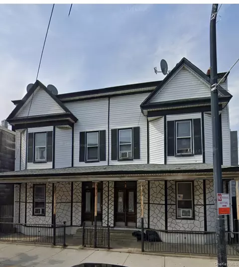 2114 College Point Blvd, New York, NY 11356