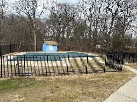 3 Hook Rd #63 G, Poughkeepsie, NY 12601 photo 5