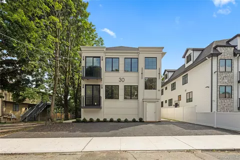 Exterior - 30 E Castle Ave #202, Ramapo, NY 10977 photo 2 of 7
