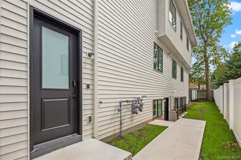 Exterior - 30 E Castle Ave #202, Ramapo, NY 10977 photo 4 of 7