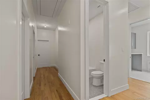 Entry Way - 30 E Castle Ave #202, Ramapo, NY 10977 photo 10 of 11