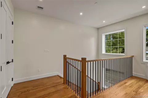 Entry Way - 30 E Castle Ave #202, Ramapo, NY 10977 photo 2 of 11