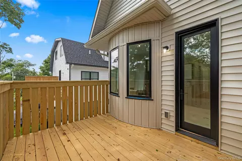Exterior - 30 E Castle Ave #202, Ramapo, NY 10977 photo 7 of 7