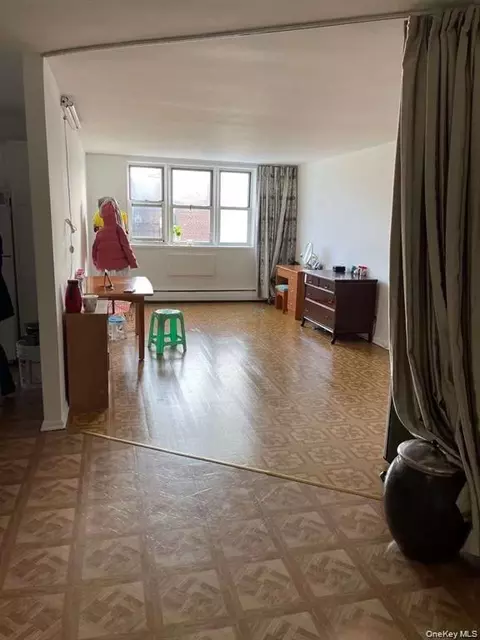 34-20 Parsons Blvd #6V, Flushing, NY 11354