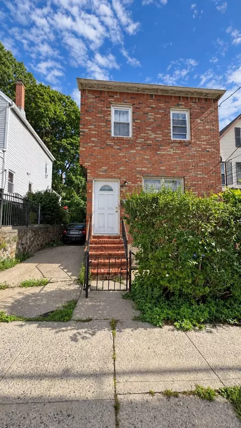 41 S Terrace Ave, Mount Vernon, NY 10550