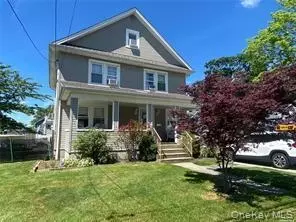 16 Burnett Ave, Bay Shore, NY 11706