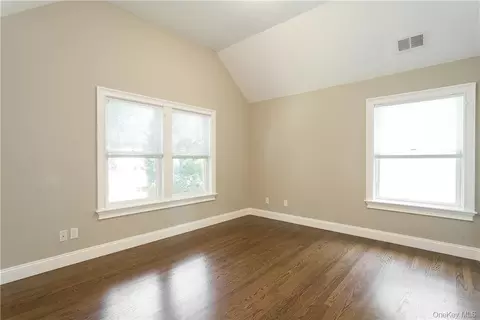 Bedroom - 20 Walker Ave, Rye, NY 10580 photo 8 of 10