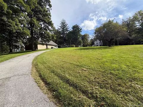 280 Croton Ave, Cortlandt, NY 10567