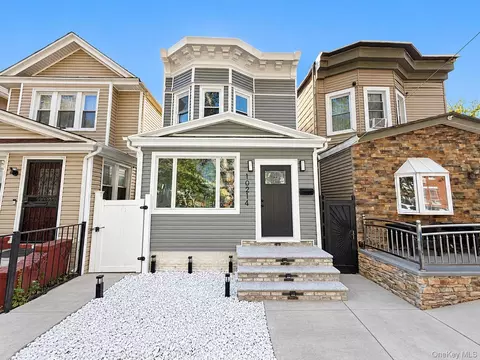 10214 85th Dr, New York, NY 11418
