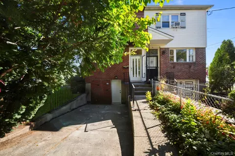 1644 Canarsie Rd, Brooklyn, NY 11236