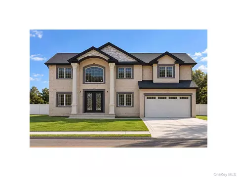 89 Stewart Ave # A, Hicksville, NY 11801