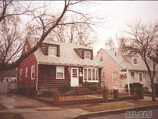 49-35 169, Flushing, NY 11358 photo 1