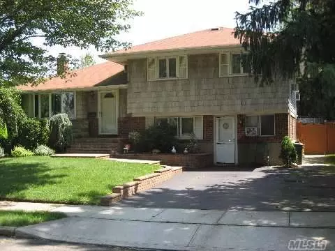 Undisclosed, Plainview, NY 11803 photo 1