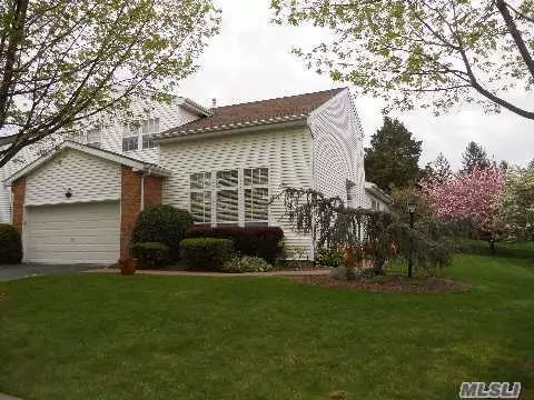 34 Hamlet Dr, Commack, NY 11725 photo 1