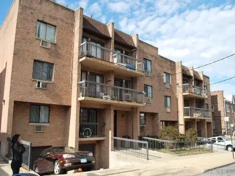 55-44 137 St, Flushing, NY 11355 photo 1
