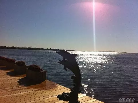 83 E Shore DR, Babylon, NY 11702 photo 1