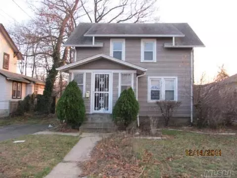 62 Davis ST, Roosevelt, NY 11575 photo 1