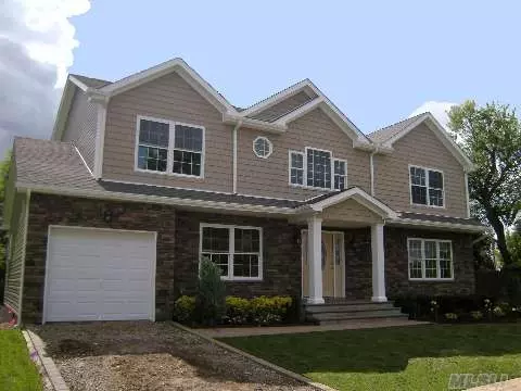 8 E Cherry Dr, Plainview, NY 11803 photo 1