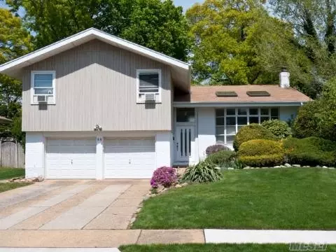 44 Middle LN, Jericho, NY 11753 photo 1
