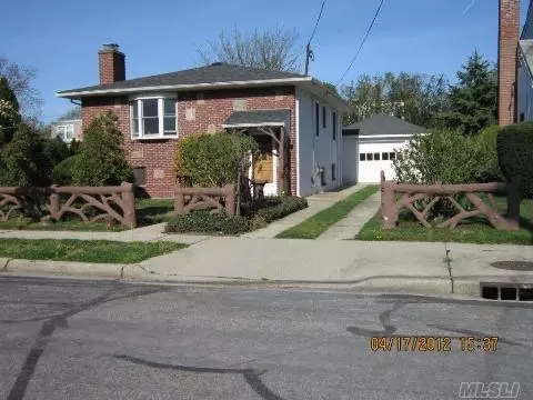 Undisclosed, Bethpage, NY 11714 photo 1