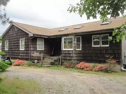 Undisclosed, Patchogue, NY 11772 photo 1