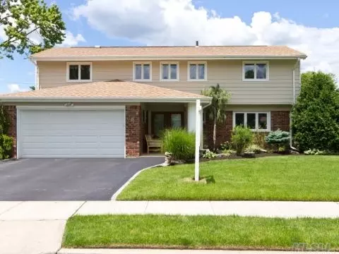 115 Grace St, Plainview, NY 11803 photo 1