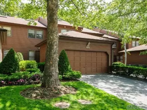 84 Hunt Dr, Jericho, NY 11753 photo 1