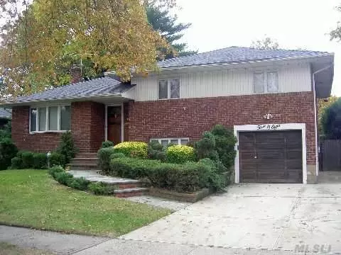 308 Nimitz ST, Jericho, NY 11753 photo 1