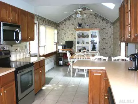 652 Stanton Ave, Baldwin, NY 11510 photo 1