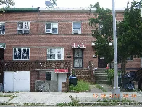 Undisclosed, Flushing, NY 11355 photo 1