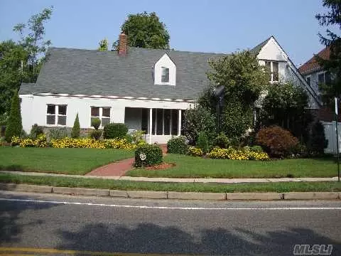 442 Broadway, Cedarhurst, NY 11516 photo 1
