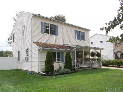 4354 Ava RD, Bethpage, NY 11714 photo 1