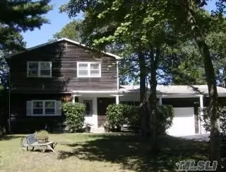 23 Andiron Ln, Brookhaven, NY 11719 photo 1