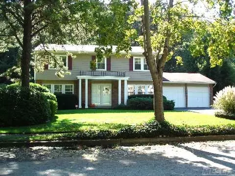 112 Washington Blvd, Commack, NY 11725 photo 1