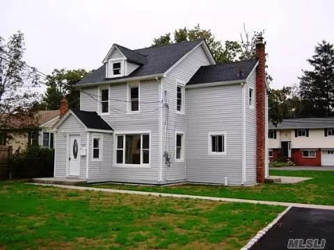 43 Commack Rd, Islip, NY 11751 photo 1