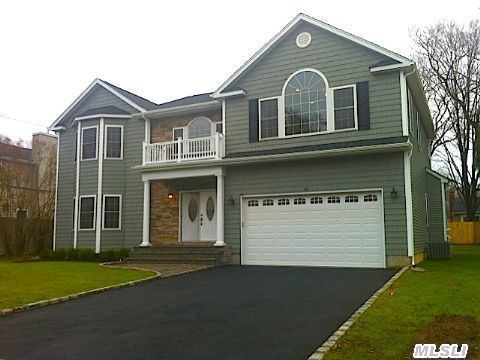 66 Richfield St, Plainview, NY 11803 photo 1