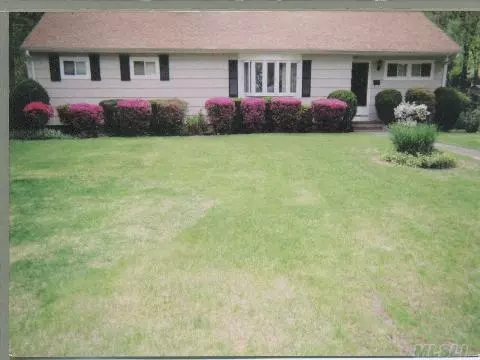 206 N Prospect Ave, Patchogue, NY 11772 photo 1