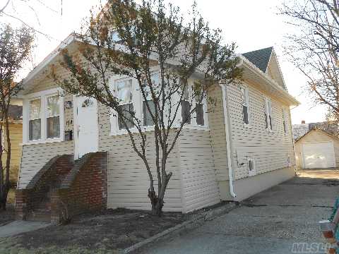 178 East Ave, Freeport, NY 11520 photo 1