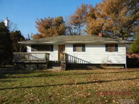 58 Lambert Ave, Mastic, NY 11950 photo 1